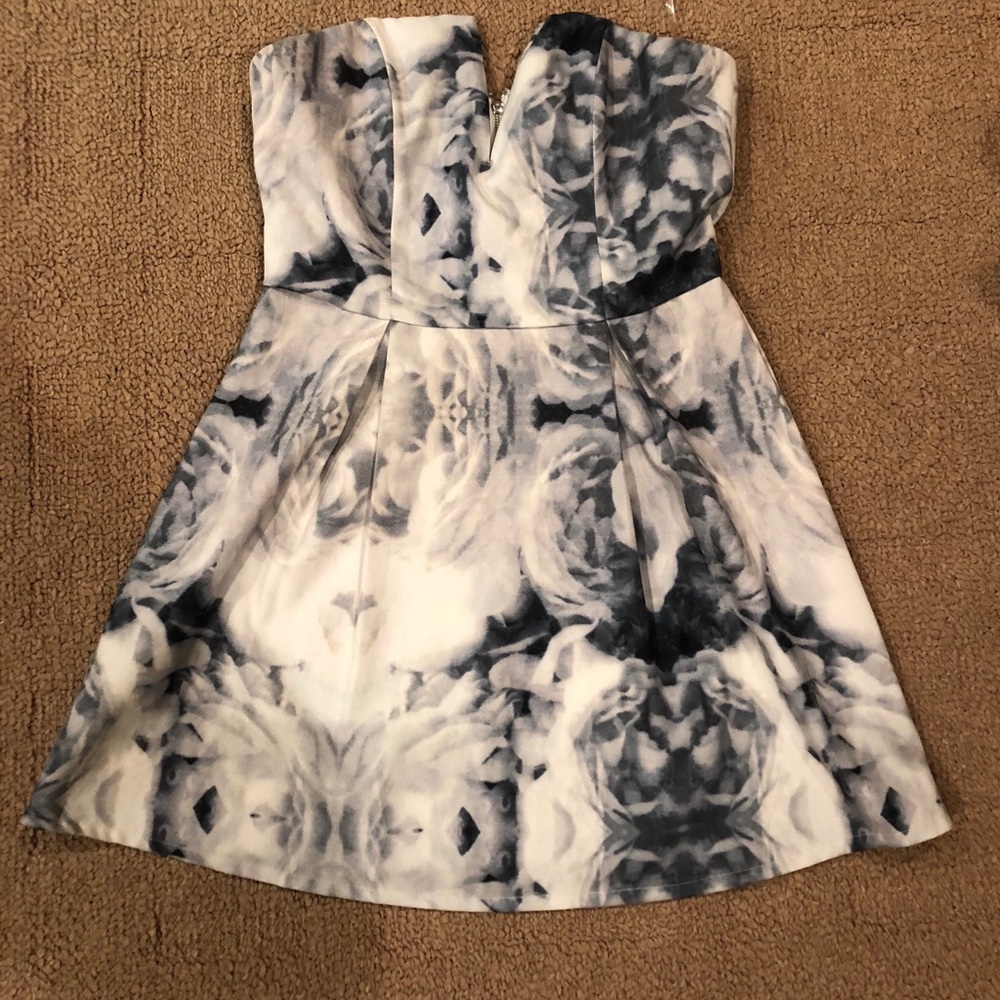 L’atiste Dress